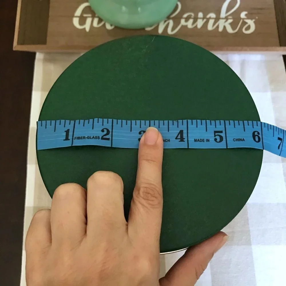 Vintage‎ Christmas Cookie Tin Home Decor Accent